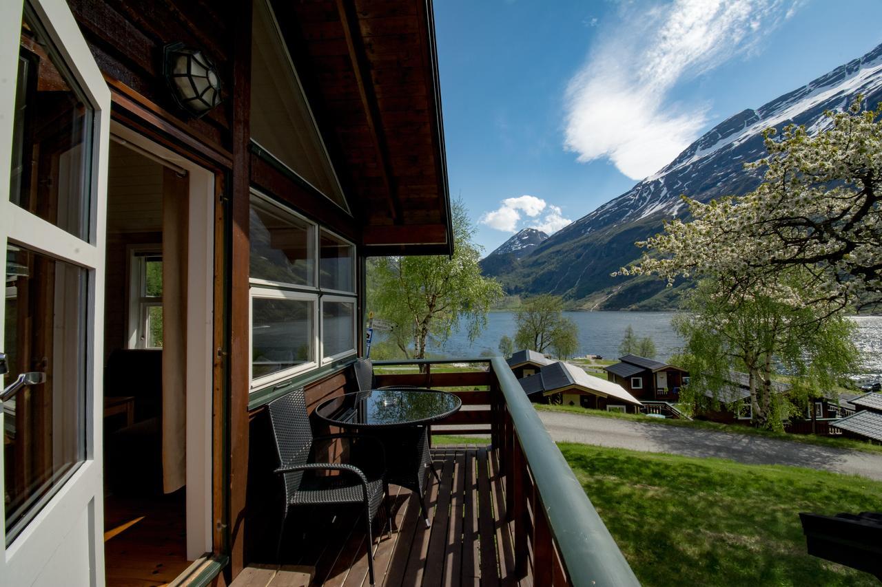 Grande Hytteutleige Og Camping Geiranger Exterior photo